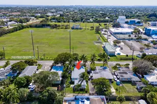 325 De Carie St, Delray Beach, FL 33444 - Photo 33