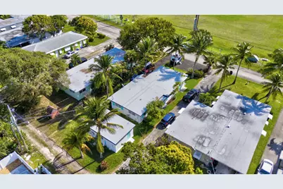 325 E Decarie Street, Delray Beach, FL 33444 - Photo 35