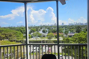 1780 NE 191st St, Miami, FL 33179 - Photo 21