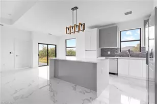 1806 NE 21st Pl, Cape Coral, FL 33909 - Photo 15