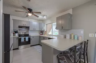 2349 SE Avalon Rd, Port Saint Lucie, FL 34952 - Photo 7