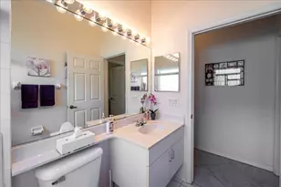 860 NW Sorrento Ln, Port Saint Lucie, FL 34986 - Photo 23