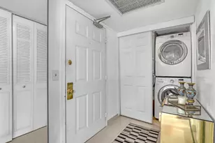5600 N Flagler Dr, West Palm Beach, FL 33407 - Photo 9