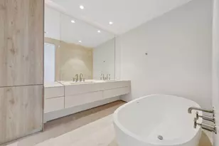 200 Arkona Ct, West Palm Beach, FL 33401 - Photo 13