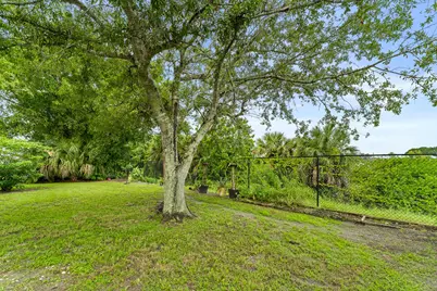 590 SW Jeanne Avenue, Port Saint Lucie, FL 34953 - Photo 31