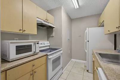 1139 Lake Terry Drive, Unit #M, West Palm Beach, FL 33411 - Photo 11