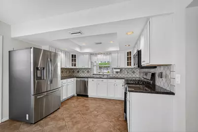 4359 Gardenia Drive, Palm Beach Gardens, FL 33410 - Photo 3