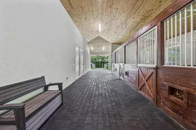 2439 Appaloosa Trail, Wellington, FL 33414 - Photo 25