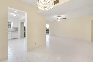 3810 Via Poinciana, Lake Worth, FL 33467 - Photo 13