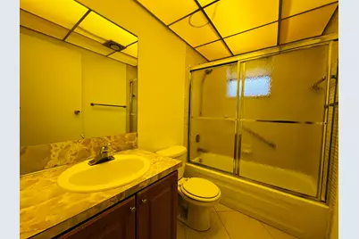 82 Normandy B, Delray Beach, FL 33484 - Photo 13