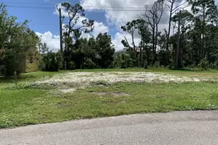 11 San Felipe, Fort Pierce, FL 34951 - Photo 3
