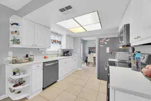 211 Brentwood Dr N, Lake Placid, FL 33852 - Photo 11