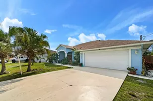 3285 SE Pinto St, Port Saint Lucie, FL 34984 - Photo 5
