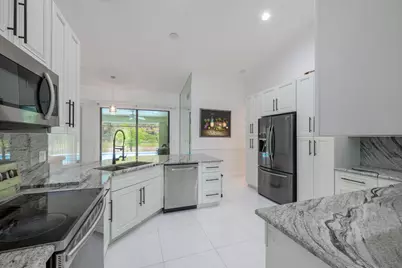 221 Cypress Trace, Royal Palm Beach, FL 33411 - Photo 15