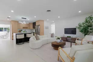 4330 NE 13th Ave, Oakland Park, FL 33334 - Photo 3