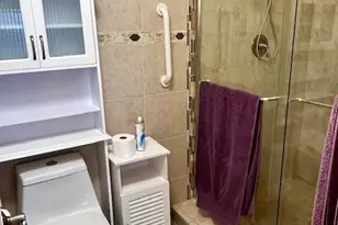 3841 Island Club Cir E, Lake Worth, FL 33462 - Photo 9