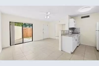 [Address not provided], West Palm Beach, FL 33401 - Photo 5