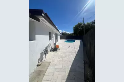 1319 Crest Drive, Lake Worth Beach, FL 33461 - Photo 29