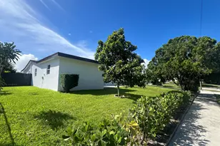 1319 Crest Dr, Lake Worth Beach, FL 33461 - Photo 35