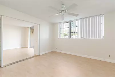 9523 S Hollybrook Lake Drive, Unit #107, Pembroke Pines, FL 33025 - Photo 5