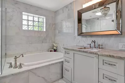 2064` N Suzanne Circle, North Palm Beach, FL 33408 - Photo 11
