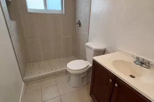 11421 NW 39th Pl, Sunrise, FL 33323 - Photo 15