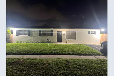 1525 S 24th Court, Riviera Beach, FL 33404 - Photo 1