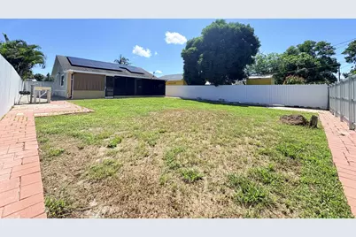 229 Perry Avenue, Greenacres, FL 33463 - Photo 11