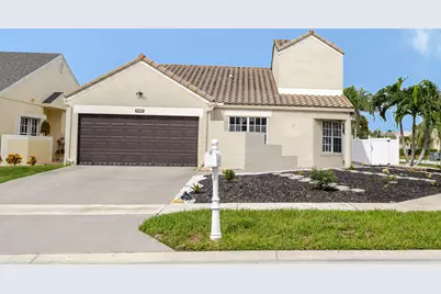 23157 Bentley Place, Boca Raton, FL 33433 - Photo 1