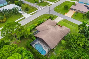 472 SE Majestic Terrace, Port Saint Lucie, FL 34983 - Photo 35