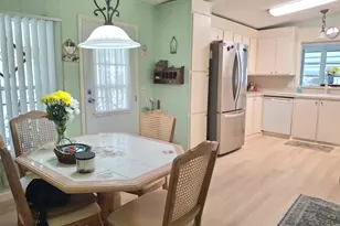 8204 W Bitterbush Ln, Port Saint Lucie, FL 34952 - Photo 7