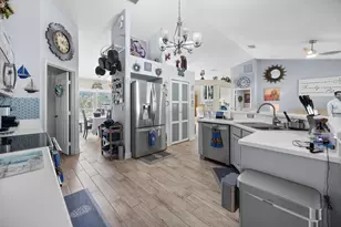 1073 SW Placetas Ave, Port Saint Lucie, FL 34953 - Photo 19