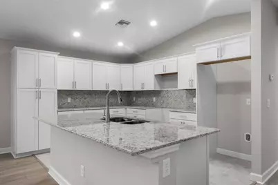 33 Lagos Del Norte, Fort Pierce, FL 34951 - Photo 3