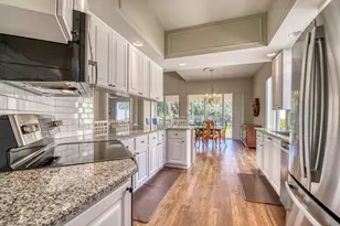 8784 SE Retreat Dr, Hobe Sound, FL 33455 - Photo 11