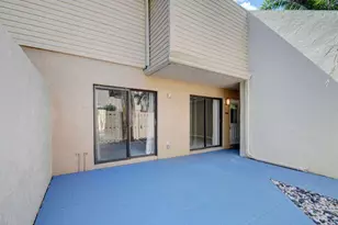 612 Executive Center Dr, West Palm Beach, FL 33401 - Photo 13