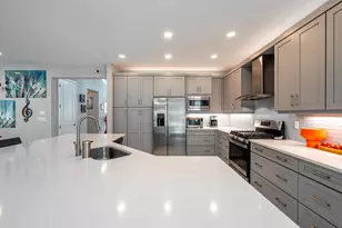 11862 SW Bristol Bay Dr, Port Saint Lucie, FL 34987 - Photo 7