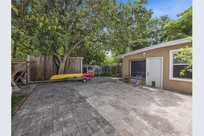 294 NE 45 Court, Deerfield Beach, FL 33064 - Photo 17