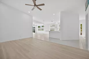 8281 SE Double Tree Dr, Hobe Sound, FL 33455 - Photo 3