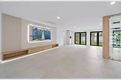 391 W Riverside Drive, Tequesta, FL 33469 - Photo 9