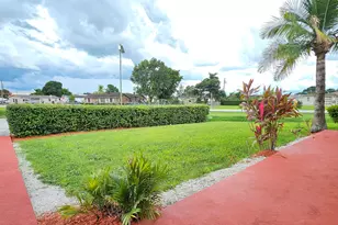 632 SW 13th St, Belle Glade, FL 33430 - Photo 3