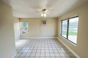 1360 10th St, West Palm Beach, FL 33401 - Photo 3