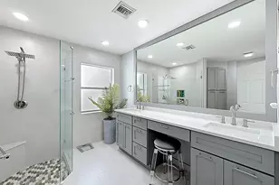 14 Lawrence Lake Dr, Boynton Beach, FL 33436 - Photo 29