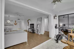 100 Pelican Pointe Dr, Delray Beach, FL 33483 - Photo 13