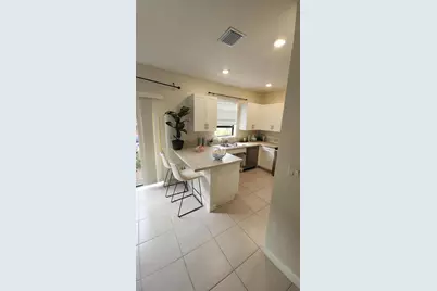 6002 Clydesdale Court, Davie, FL 33314 - Photo 9