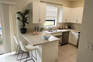 6002 Clydesdale Ct, Davie, FL 33314 - Photo 9