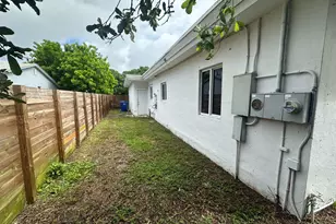 1954 Thomas St, Hollywood, FL 33020 - Photo 11