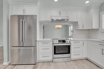 9 Lexington Lane E, Unit #H, Palm Beach Gardens, FL 33418 - Photo 11