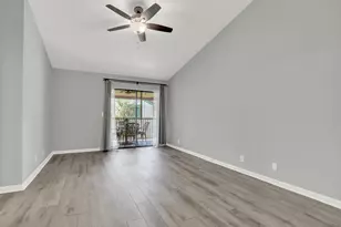 9 Lexington Ln E, Palm Beach Gardens, FL 33418 - Photo 23