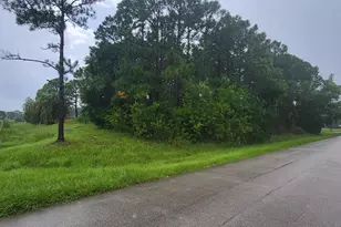 5928 NW Wesley Rd, Port Saint Lucie, FL 34986 - Photo 1