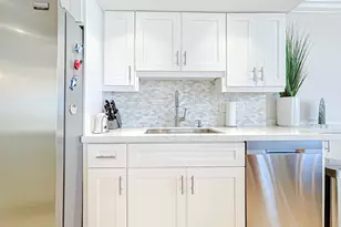 5440 N Ocean Dr, Singer Island, FL 33404 - Photo 9